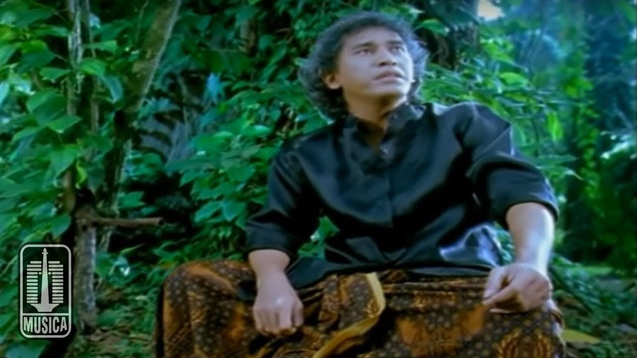 Iwan Fals KUPU KUPU HITAM PUTIH Official Video YouTube