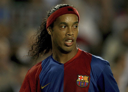 ronaldinho long hair