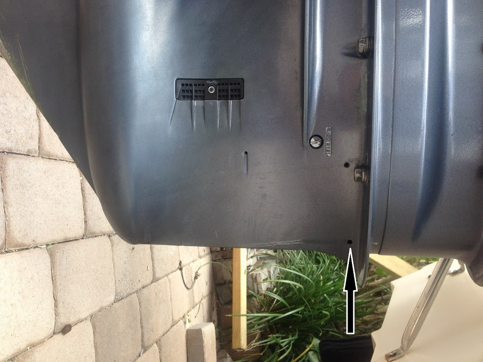 unit test pressure lower See Gear oil weep from HELP upper hole F150 Leaking unit test pressure lower See Gear oil weep from HELP upper hole F150 Leaking