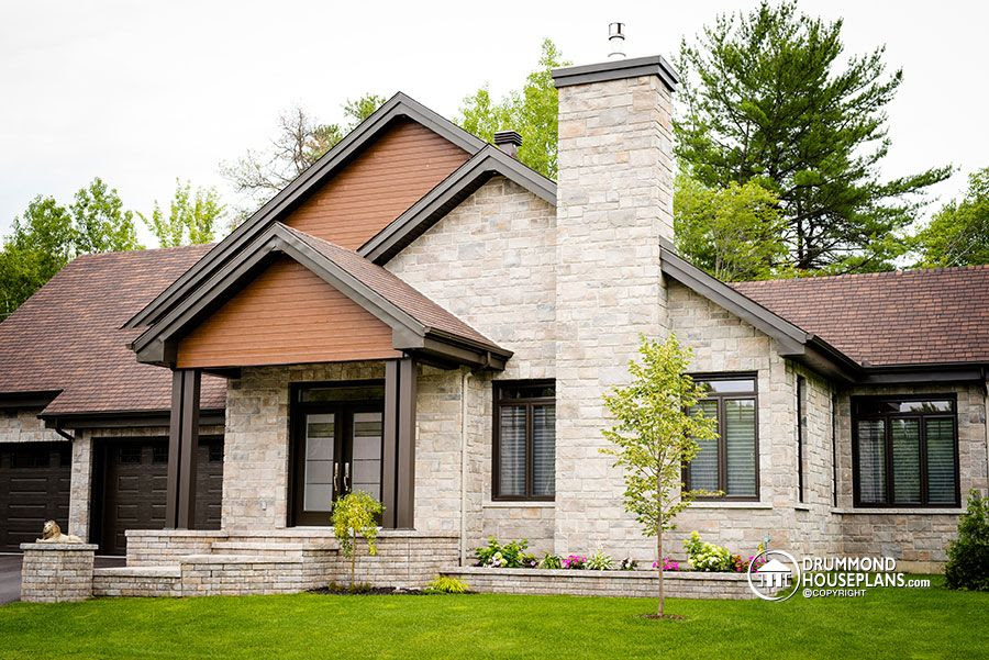 Ranch house  plan  photos  new Ranch style home  with many 