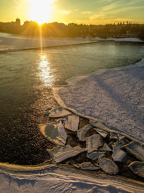 broken ice 1