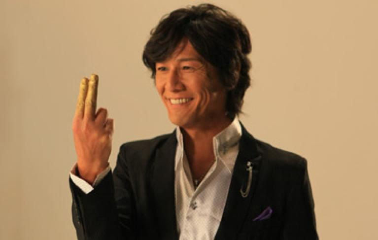 加藤鹰是什么 知道的人已经老了 但他的传奇一直在 加藤鹰 传奇 手指 新浪新闻