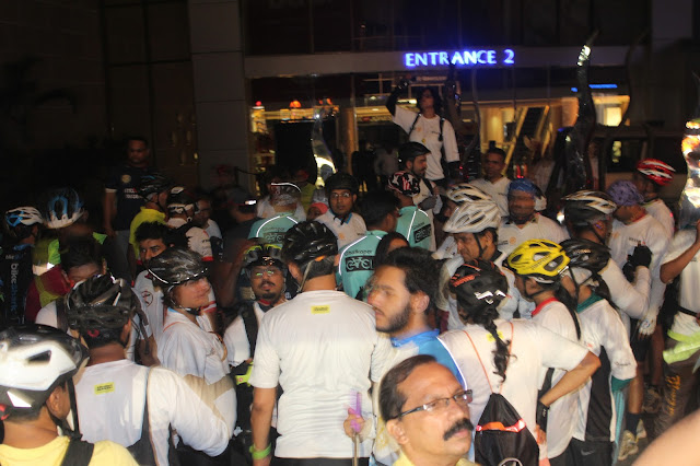  3500-km Cyclothon flagged off to fund aspiring underprivileged law students