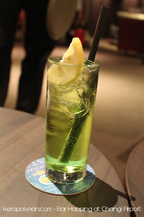 Changi Airport - Hari's Pub