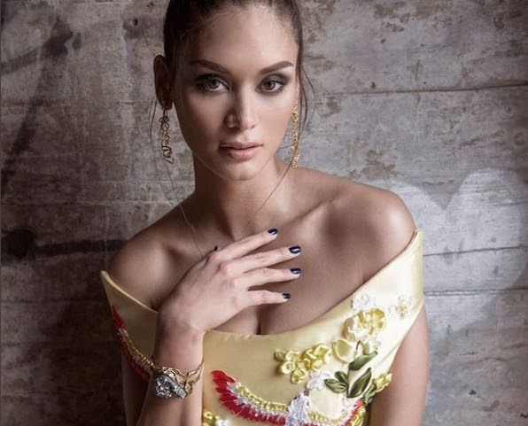 &#34;Té ngửa&#34; khi Hoa hậu Hoàn vũ cất tiếng hát - 6