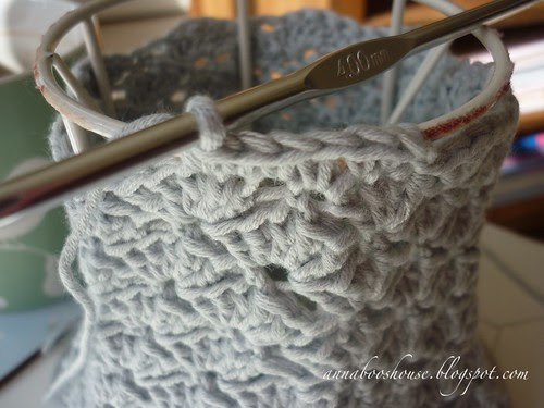 Crochet lampshade makeover