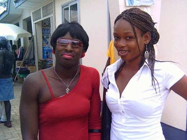 African Transvestite Parade (23 pics)