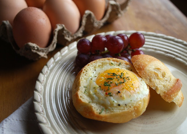 Eggs in a roll