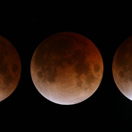How to Photograph the Supermoon Total Lunar Eclipse