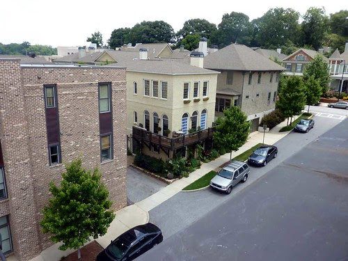 P1020680-2010-06-22-Glenwood-Park-Historical-Concepts-Rooftop-To-NE-Yellow-Brick-House