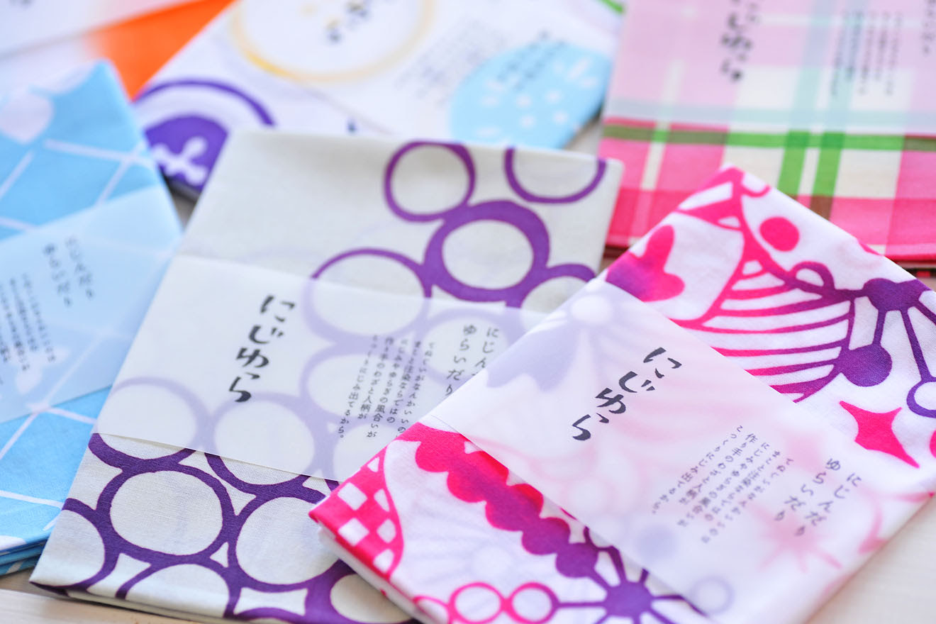 伝統技法と現代デザインの手ぬぐい 販売ページ