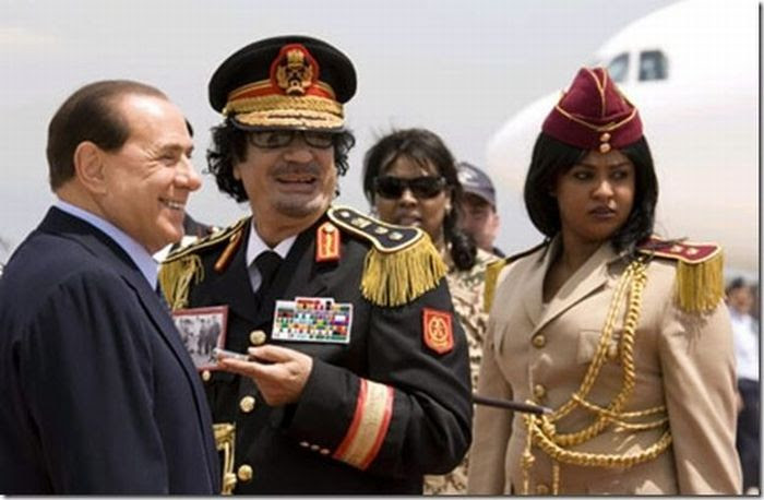 Gaddafi's All  Female Bodyguards (38 pics)