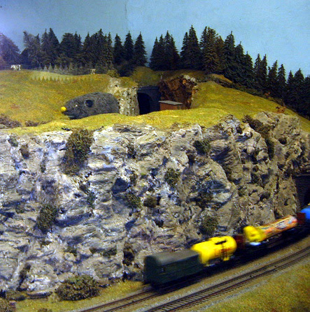 Rat on Model Railway
