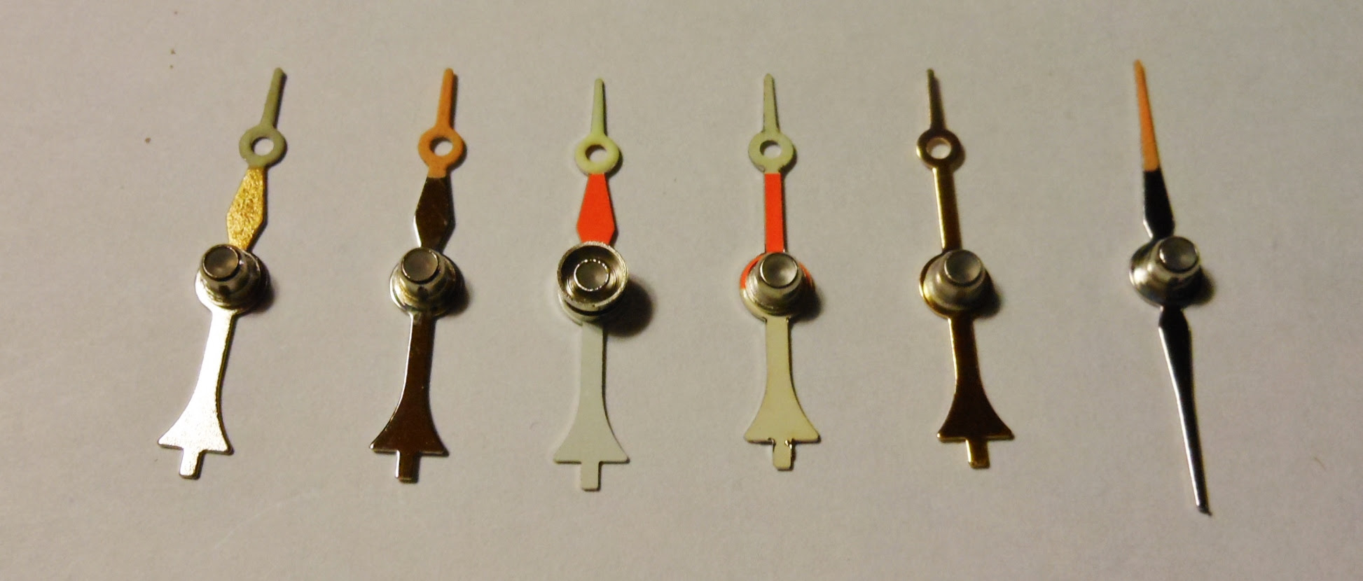 方位磁石 磁気コンパス 方位コンパス トップページに戻る Oksではコンパス用ガラス軸受を40年にわたり制作してきました そのことはテレビの和風総本家でも紹介されたようにコンパスの中心部の要ともいえるものです これがついているコンパス