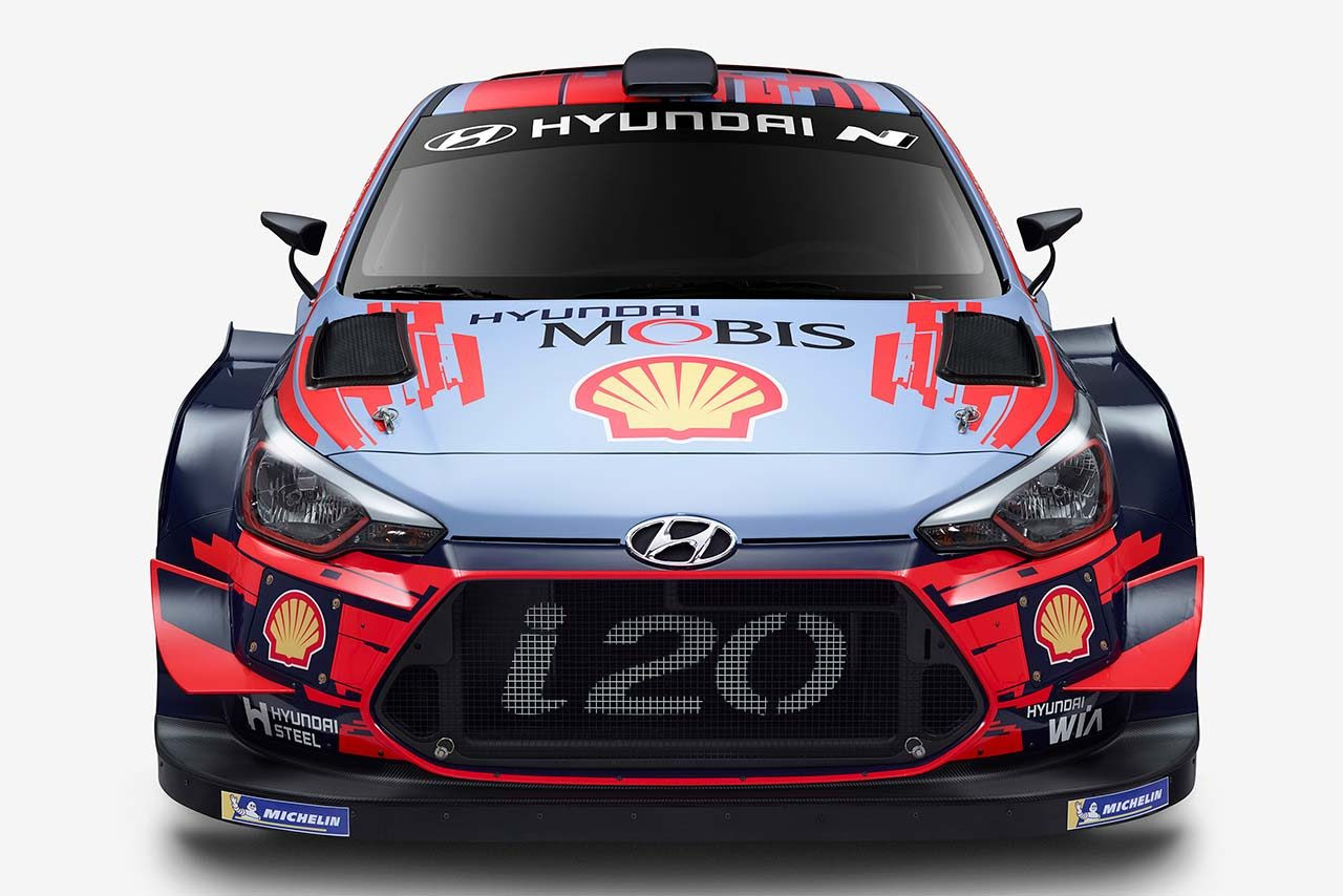 WRC：ヒュンダイが2019年型i20クーペWRCを公開。レジェンドのローブを迎え必勝誓う