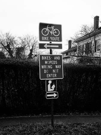 Main Street, Edgartown, bicycles, traffic, bike lanes