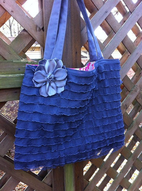 ruffle tote 1