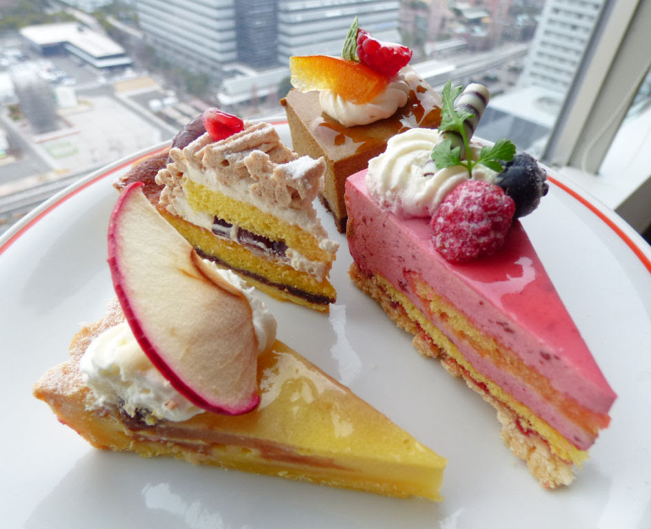 神戸ケーキバイキングレポート ホテルプラザ神戸 スマイリーネプチューン 冬のデザートバイキング 食べ放題アルバム