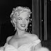 Marilyn Monroe Tod / Ein Hauch Von Mythos Marilyn Monroes Double Gestorben Augsburger Allgemeine : Monroe litt an einer chronischen depression, welche eine abhängigkeit von psychoaktiven substanzen mit bezug auf verschreibungspflichtige medikamente.