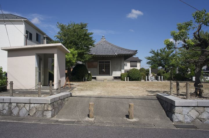 R2818601.jpg