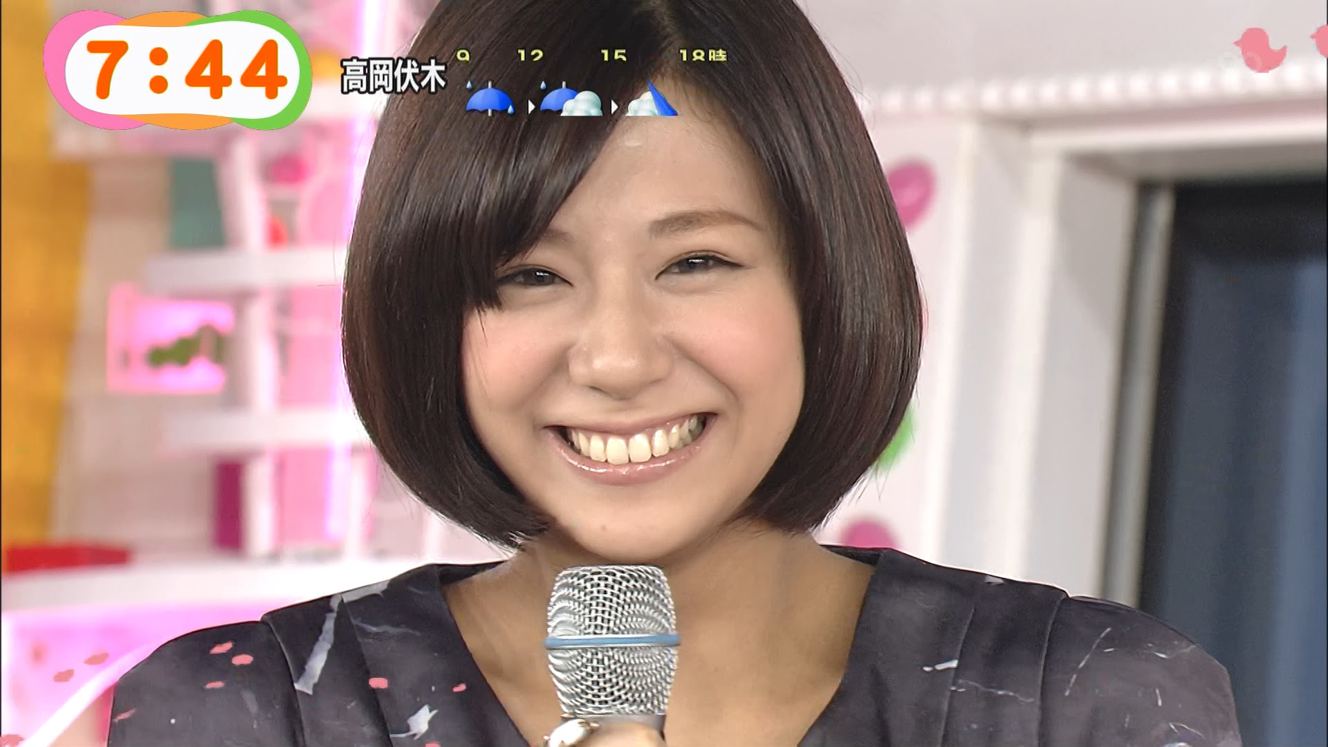 玩具箱 めざましテレビ の西内まりやさん