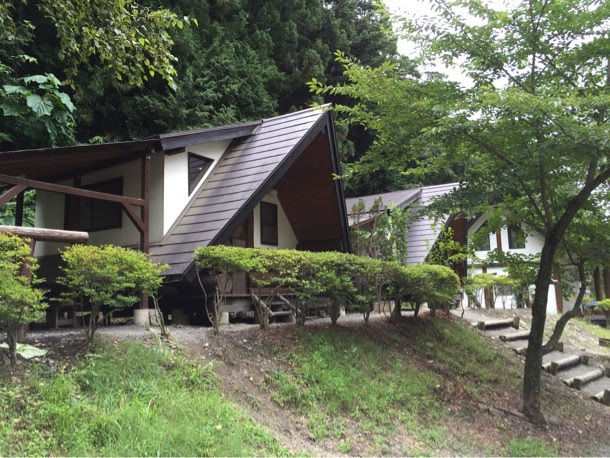 A バンガローでbbq 女性も喜ぶ山梨県 ウエストリバーオートキャンプ場 あかめ女子のwebメモ