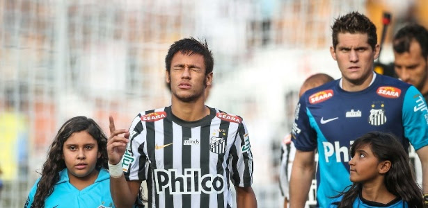 Neymar jogará mais 3 jogos pelo Santos antes de defender a seleção brasileira