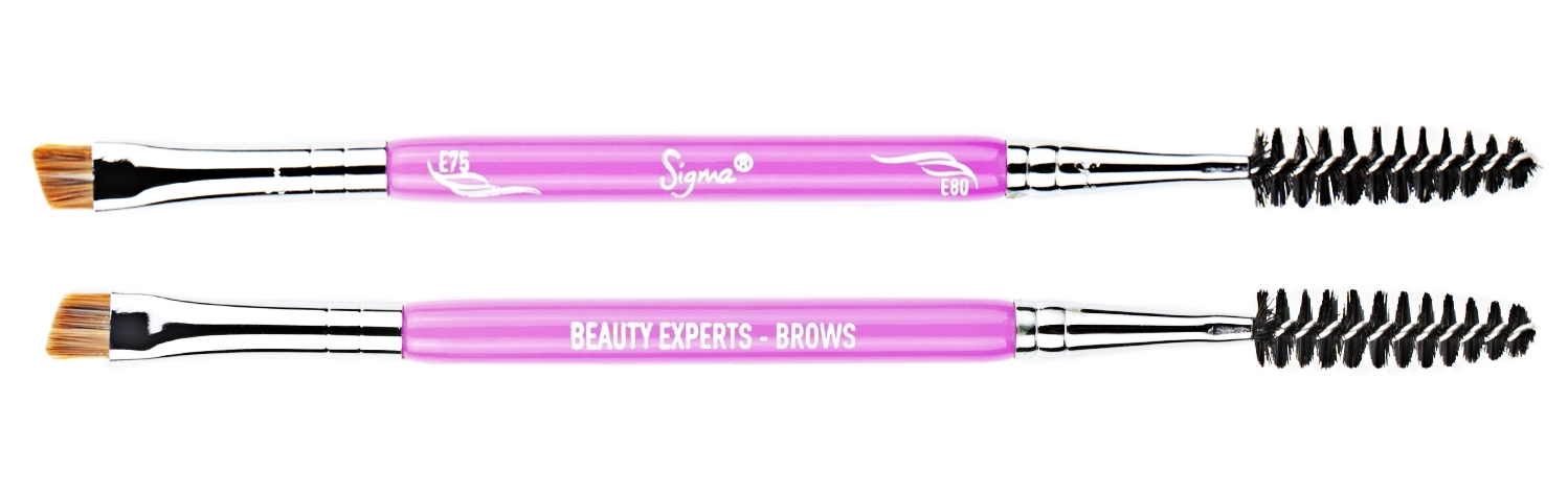 Dual Blended Bro Brush: is a double brush for eyebrows with convex brush on one side and a second brush on the other side define brows accurately and help to fill them neat and accurate manner.