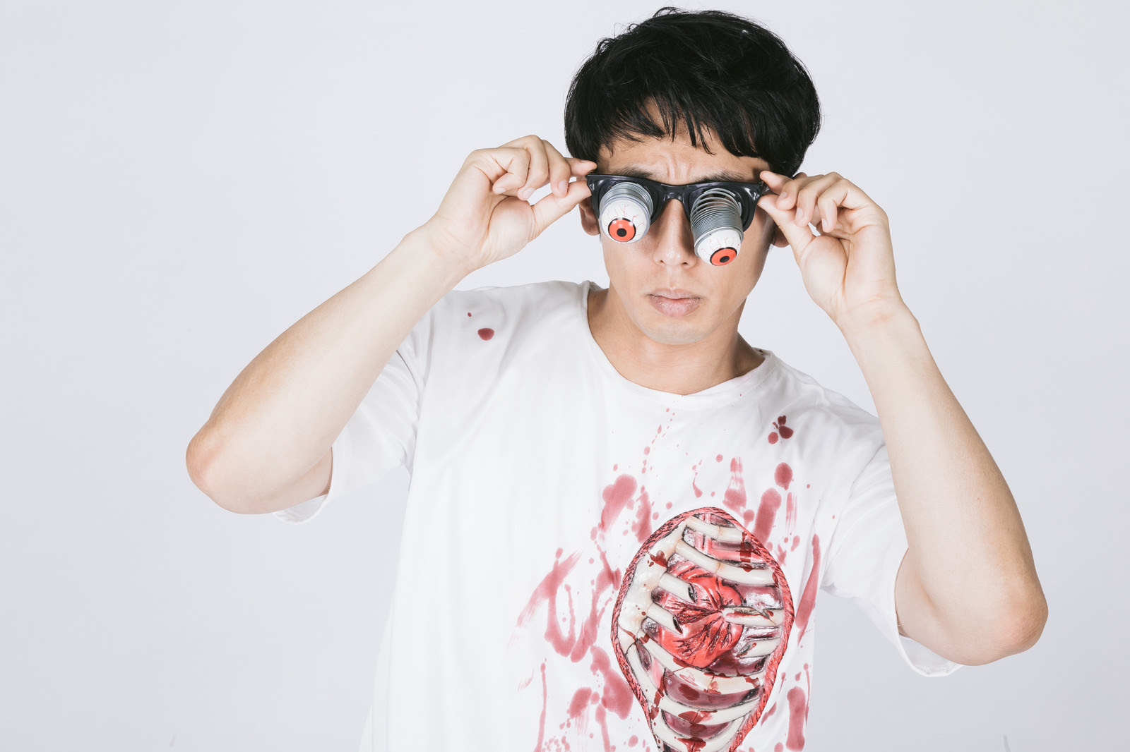井浦新のかっこいいメガネ画像まとめ ブランドは 健康で文化的な最低限度の生活 うさぎのカクカク情報局