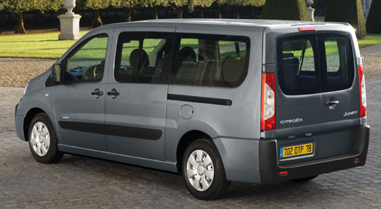 T5じゃない好車家へ Br フレンチ味のワンボックスあります Br シトロエン ジャンピー2 0hdiエクスクルーシブ Br ディーゼル At Br 諸費用オールイン乗り出し価格570万円 クルマを諦めきれないブログ