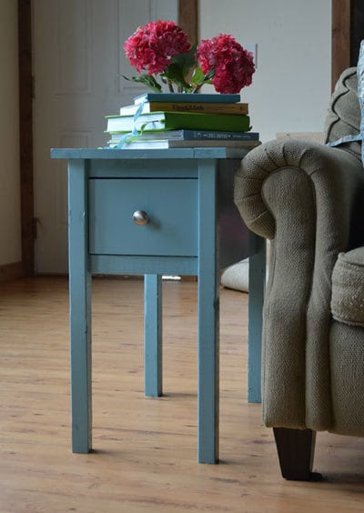 Ana White Narrow Cottage End Tables - DIY Projects
