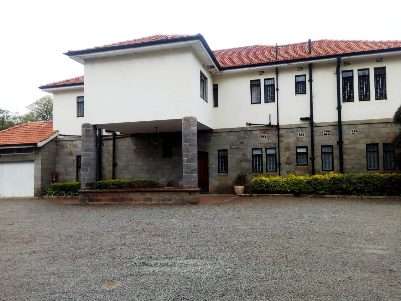 5 bedrooms for rent in Ngong road - House To Let