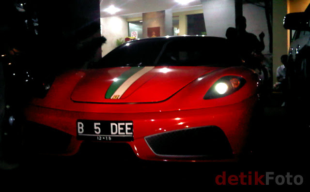 Polisi Sita Ferrari Milik Malinda Dee