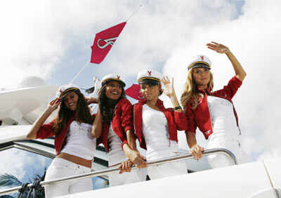Photo - Victoria's Secret models