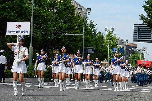 よこはま港まつりパレード ｍｉｃｈｉの散歩道 昨日 今日 明日