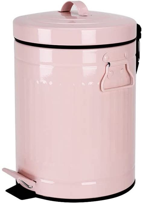 The quart itself holds 2 pints, 4 cups and 32 fluid ounces. Amazon.com: Bathroom Trash Can with Lid, Small Pink Trash
