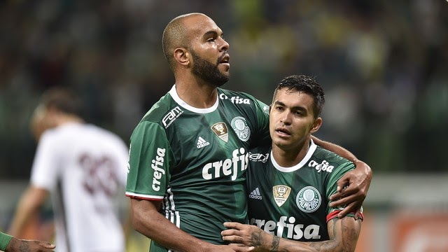 Palmeiras acorda no segundo tempo e bate Fluminense