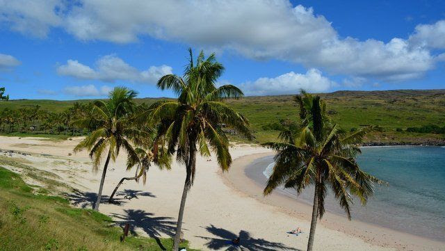 Anakena-Isla-de-Pascua