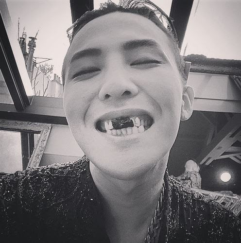 衝撃ビジュアル Bigbangのg Dragon 前歯に海苔をつけてお笑キャラに大変身 ファンは大ウケ K Plaza