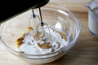 peanut butter + heavy cream = hold me