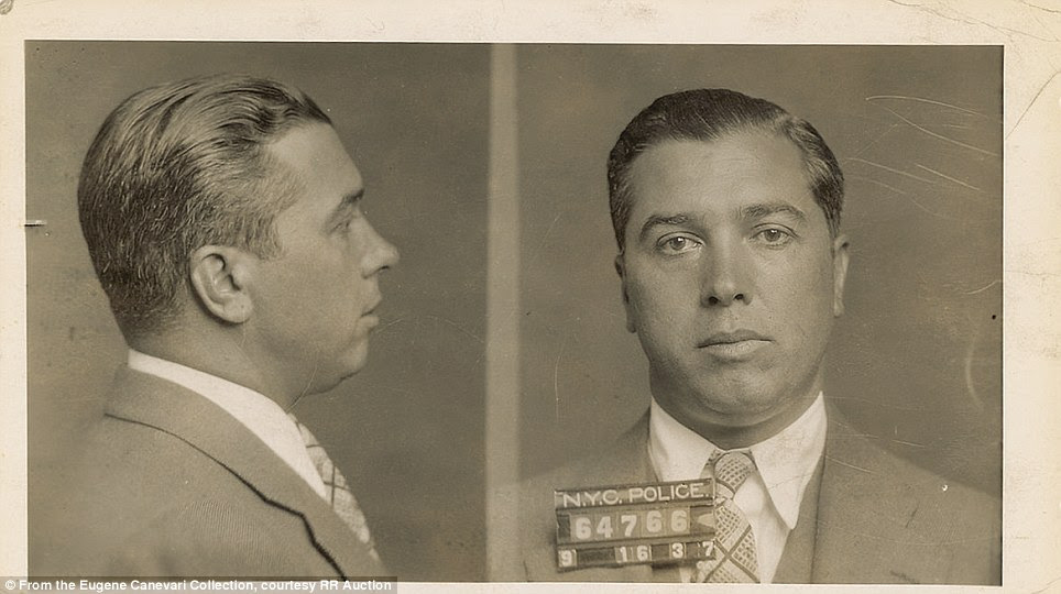 Joe Adonis: New York mobster (1902¿1971) influential in the rise of the modern Cosa Nostra