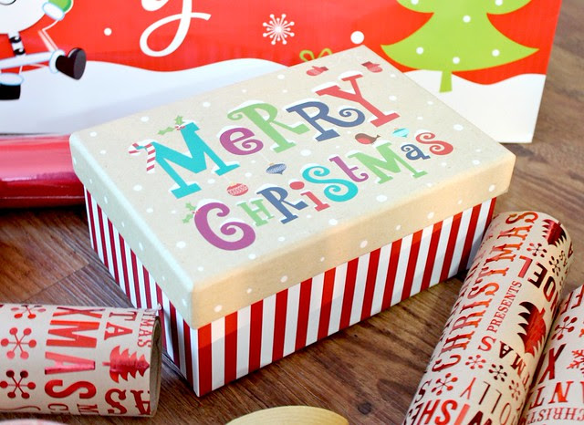 Wrapping Christmas Presents 5