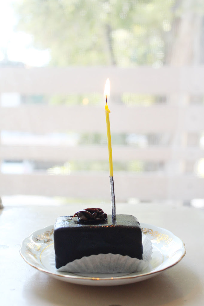 ice cream birthday petit four