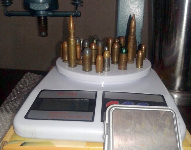Munições de vários calibres também foram apreendidas durante a operação (Foto: Divulgação/Polícia Civil do RN)