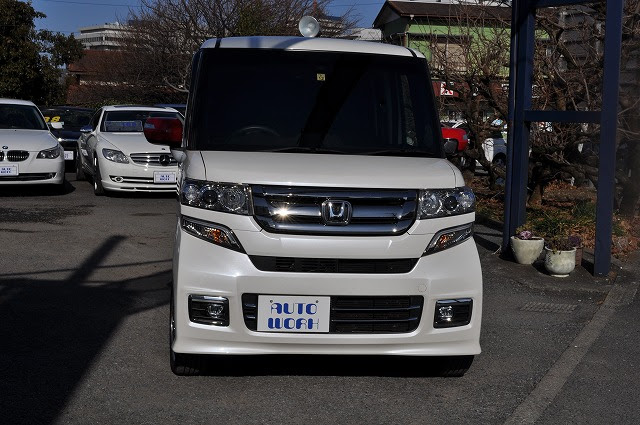 ホンダ Nbox カスタムターボｓｓパッケージ 白の中古車販売情報 神奈川県伊勢原市にある外国輸入車 新車 中古車 のオートワーク
