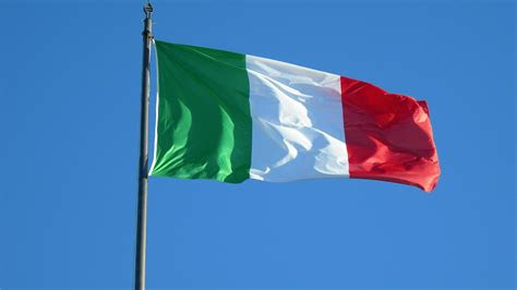 eds attic italian babes