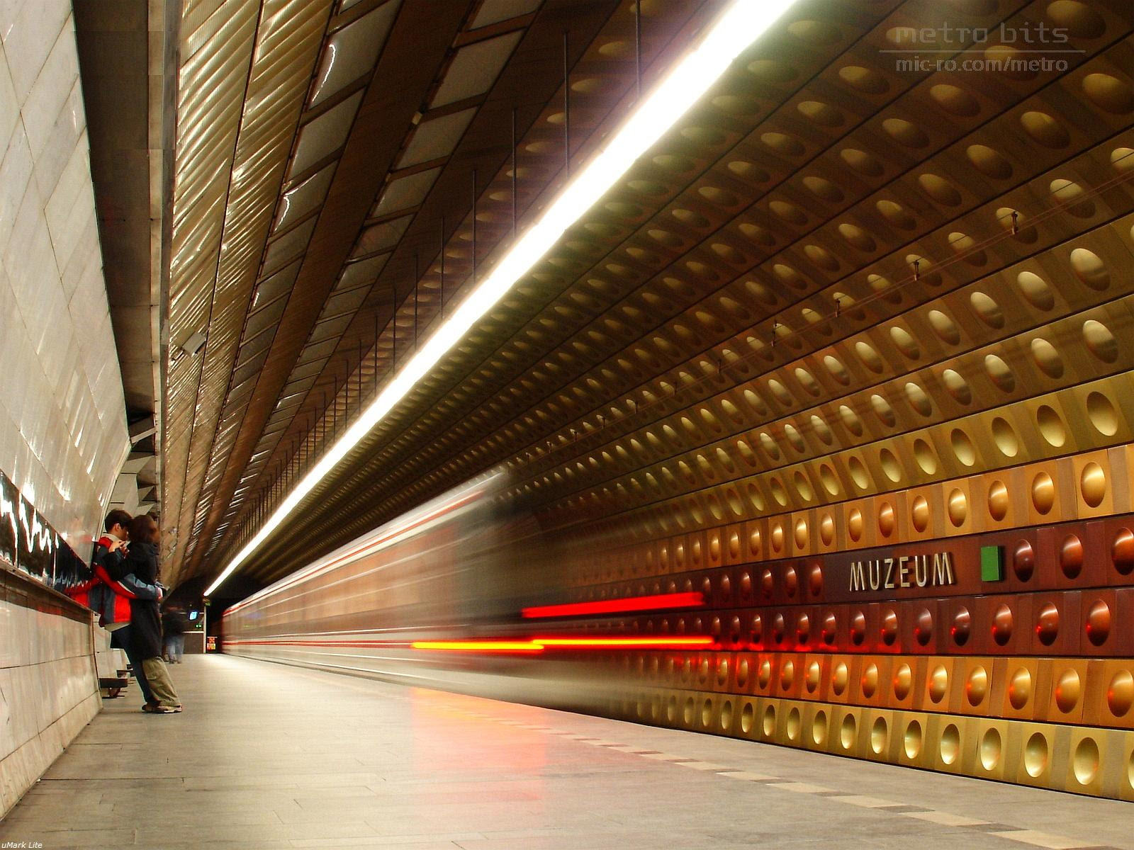 Free Metro Wallpapers