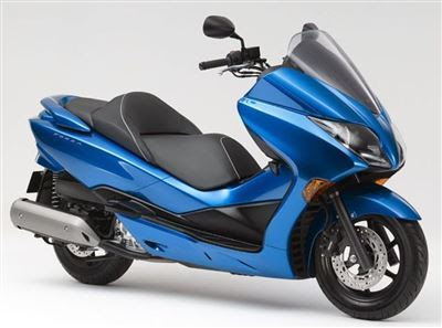 フォルツァmf08 前期と後期の違い