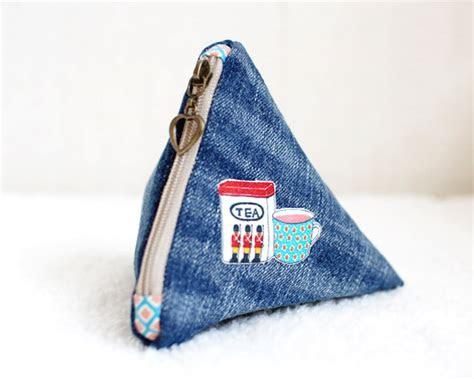 diy triangle zipper pouch tutorial diy tutorial ideas