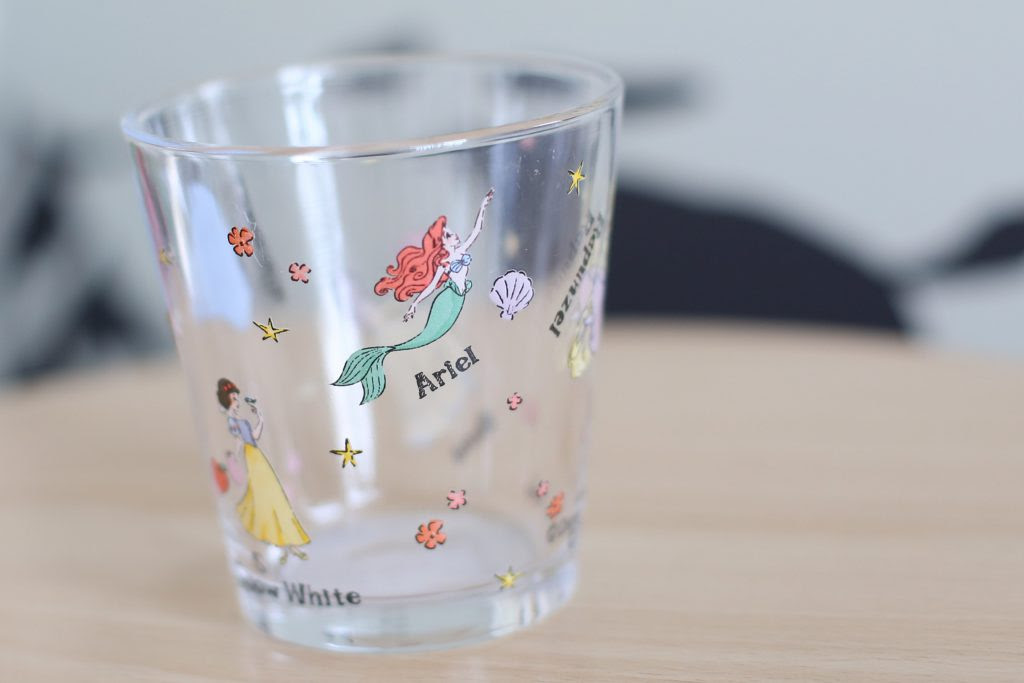 セリア購入品 デザインがおシャレ ディズニーのガラスグラスが可愛い 100均購入品 レビューなどを書いたブログ